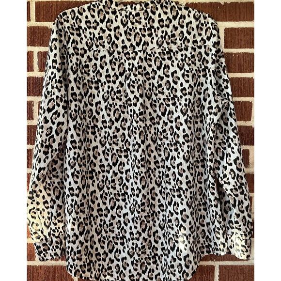 Jones New York Leopard Print Lightweight Long Sleeve Blouse Size XL - Picture 2 of 3